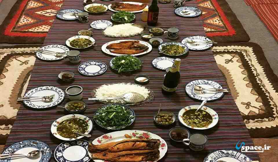 غذاهای سنتی اتاق اقامتگاه بوم گردی گیله بوم رشت، چابکسر روستای قاسم آباد سفلی